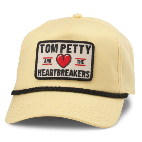 Hat that says fashion petty